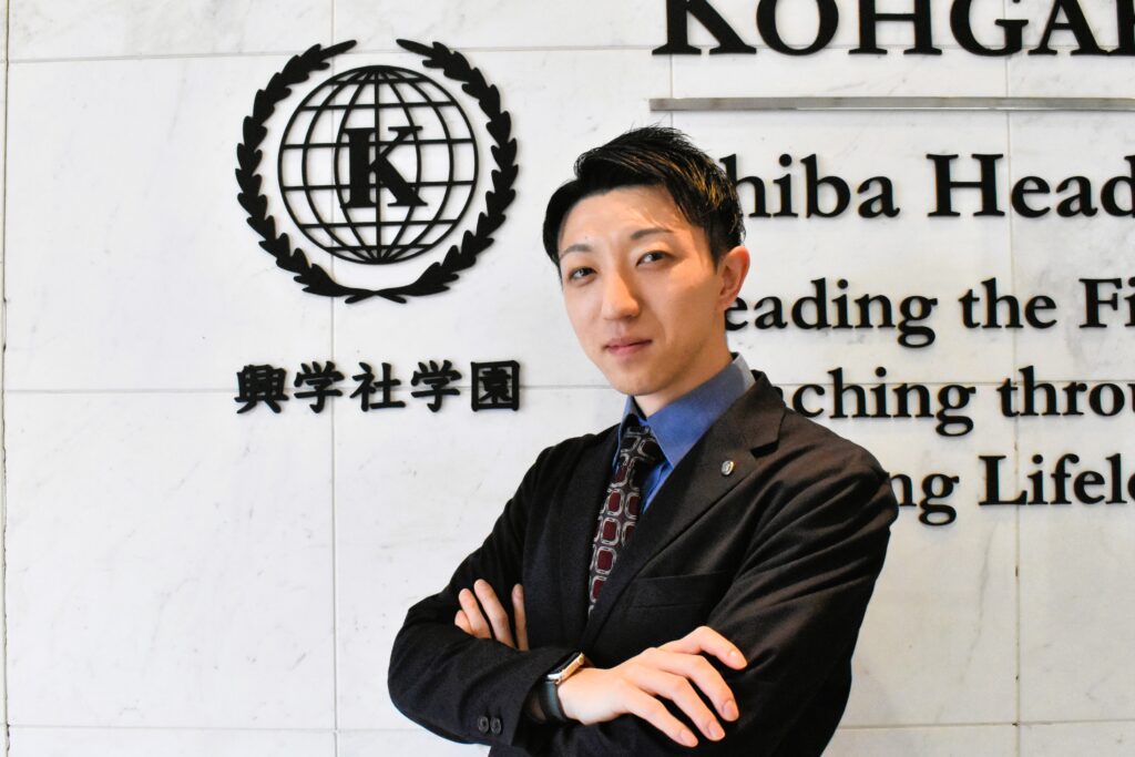 <span class="section_name">新松戸校 教頭 保健体育科</span>斉藤 竜一<span class="resize">先生</span>